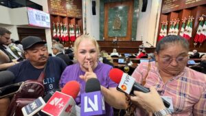 afectados por cobros de luz regresan al congreso para destrabar reunion con autoridades federales sinaloa