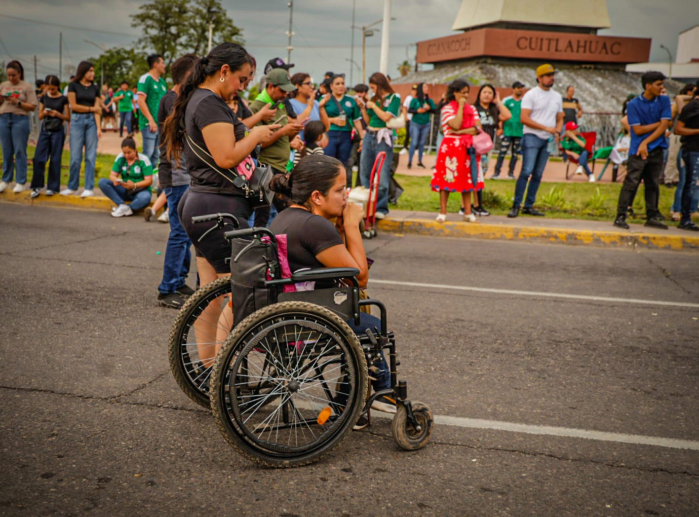 Aficionados se reúnen en La Canasta, en Culiacán, para ver el partido de México contra Inglaterra en el Mundial 2026