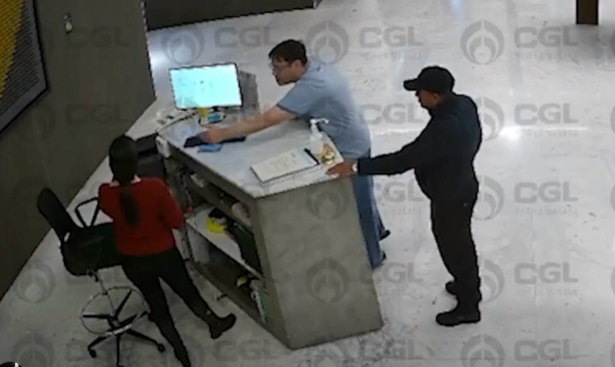Empresario agrede a recepcionista en hotel de Santa Fe; FGJCDMX investiga