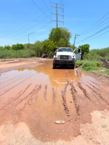 Atiende el alcalde necesidades de colonias vulnerables de Los Mochis