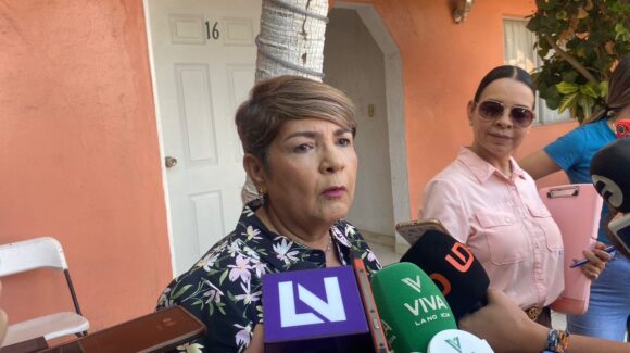 Ayuntamiento de Guasave buscará apoyos para comercios afectados por obras; alcaldesa viajará a Culiacán