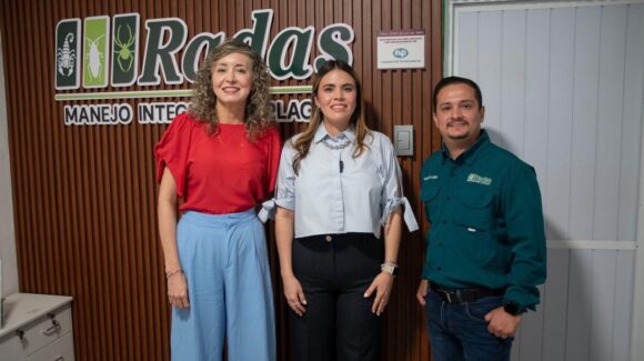 “Este beneficio nos va a ayudar mucho a seguir adelante”: Ana Miriam Ramos entrega un Impulso Nafin más en Culiacán