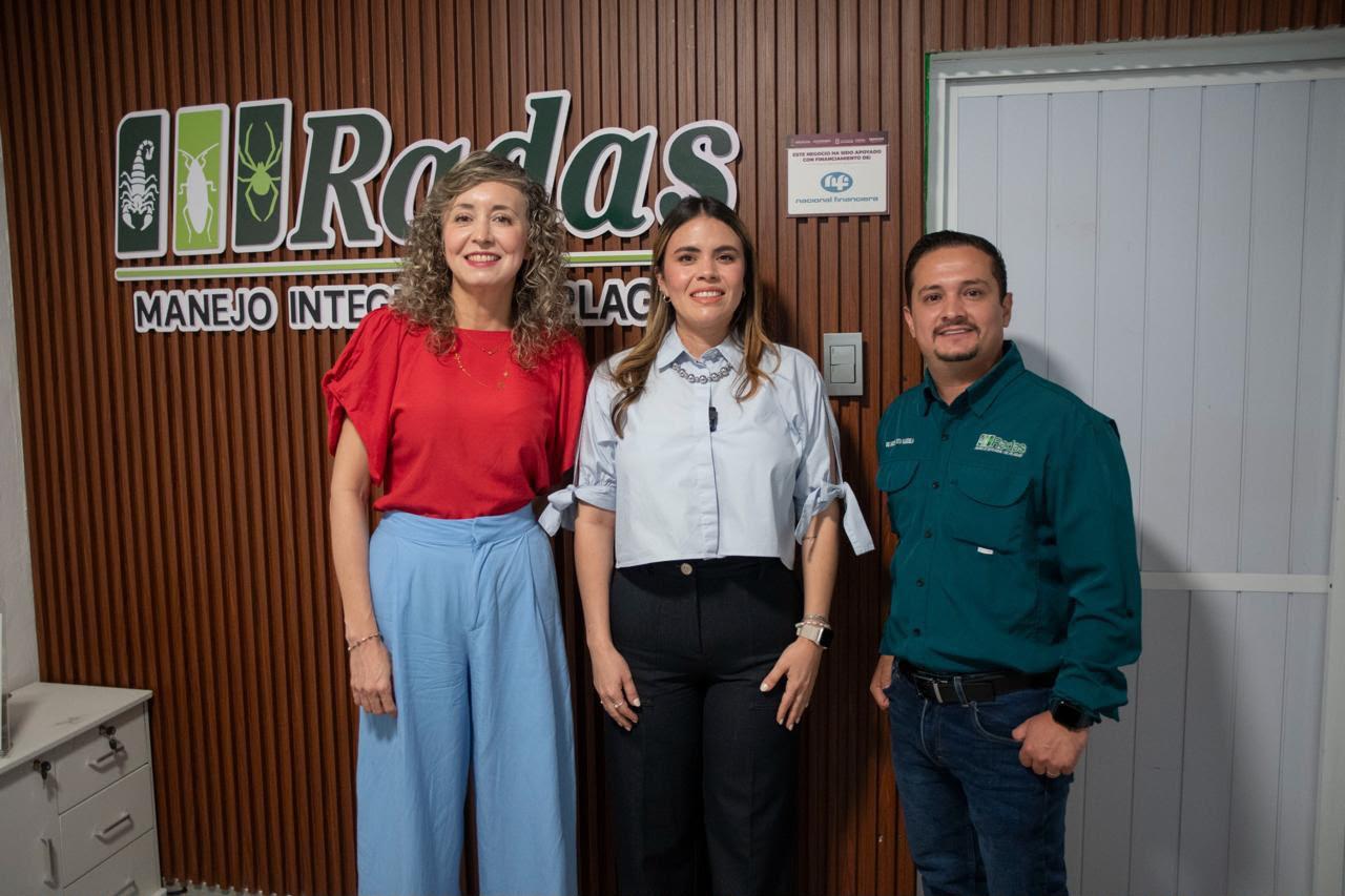 Ana Miriam Ramos entrega el distintivo Impulso Nafin en Culiacán