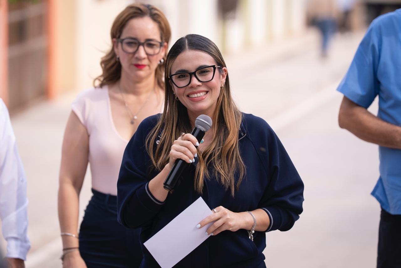 Ana Miriam Ramos entrega pavimentación en la Col. Jesús Valdez, Culiacán