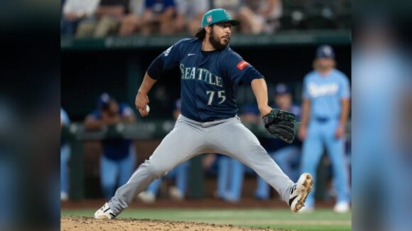 El sinaloense Andrés Muñoz llega a 18 salvamentos en la temporada 2026 de MLB