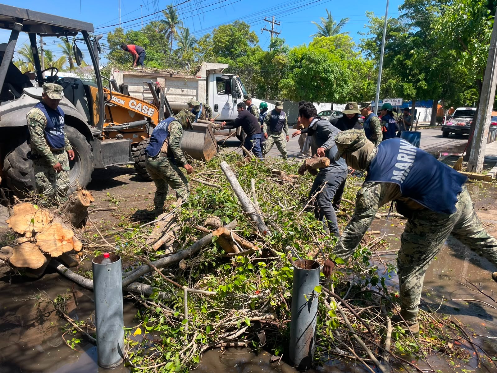 Aplican Plan Marina tras fuertes lluvias en Mazatlán