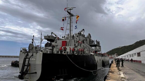 México extiende la mano a Venezuela; Armada entrega más de 388 toneladas de ayuda humanitaria