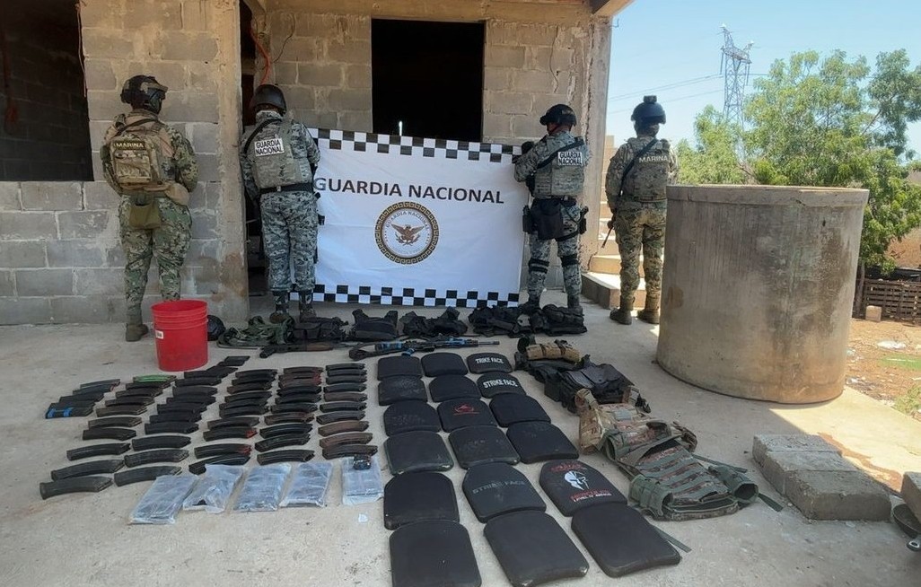 Armamento asegurado en el sur de Sinaloa