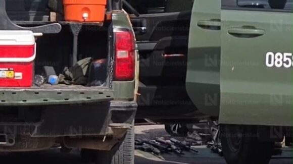 Persecución y balacera deja un delincuente herido y detenido en el sector Cedros de Culiacán