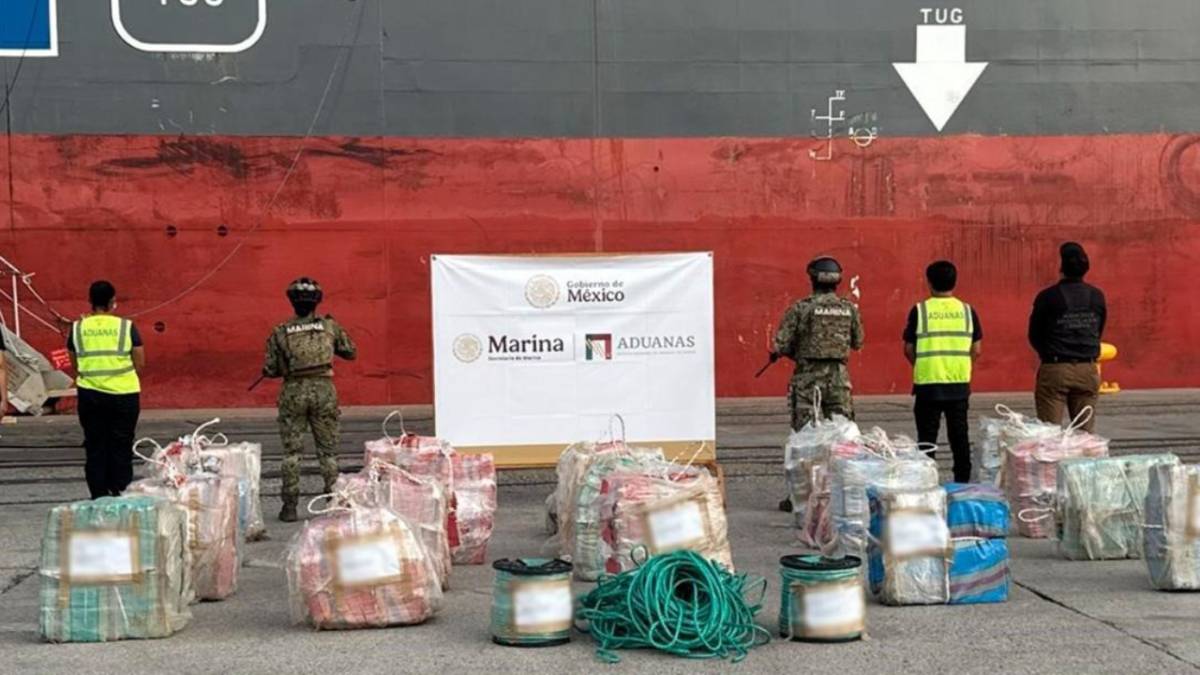 aseguramiemto de más de una tonelada de cocaína en puerto de Lázaro Cárdenas