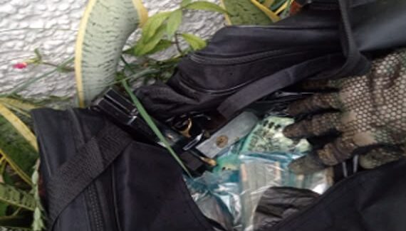 Aseguran droga, arma y dinero en efectivo durante operativo de Semar en la colonia Casa Blanca de Mazatlán, Sinaloa