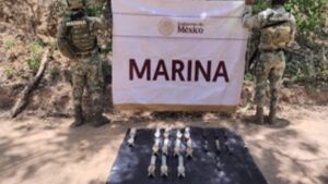 aseguran explosivos y 970 pastillas de fentanilo en culiacan marina