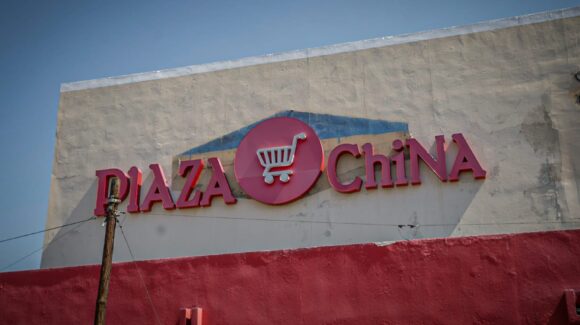 Canaco respalda operativos de la FGR contra “tiendas chinas” en Culiacán