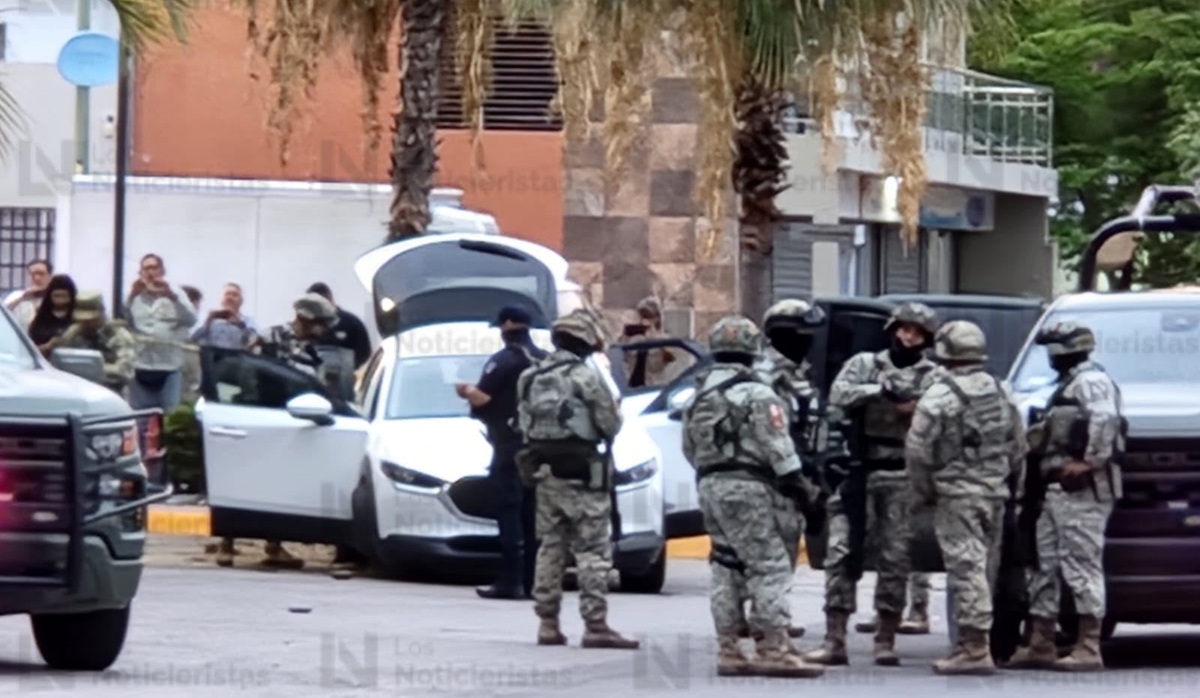 Aseguran vehículo, arma y ponchallantas tras persecución en Valle Alto, Culiacán