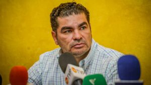 aspirante a la coordinacion de la defensa de la cuarta transformacion en sinaloa rodolfo valenzuela