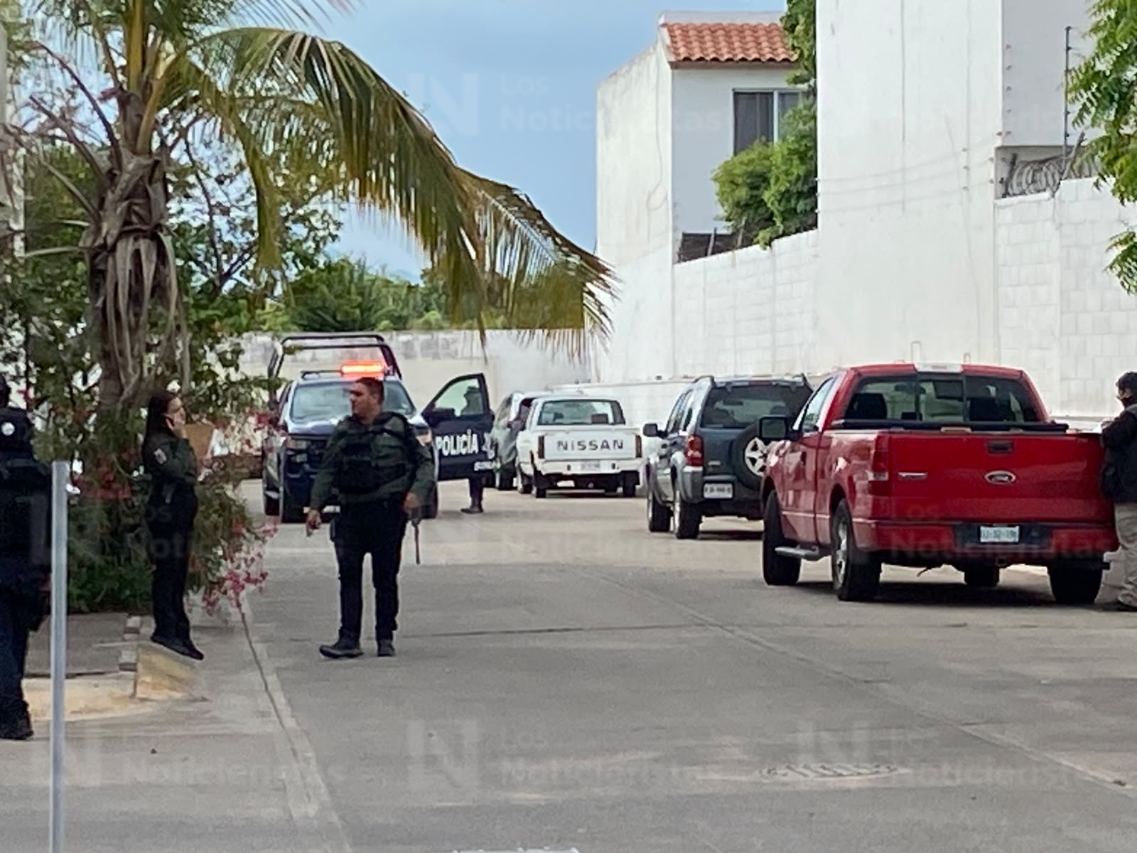 Atacan a balazos vivienda y vehículo en Misión del Álamo, en Culiacán