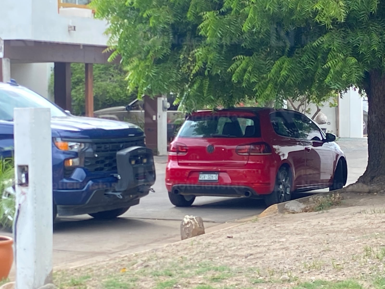 Atacan a balazos vivienda y vehículo en Misión del Álamo, en Culiacán