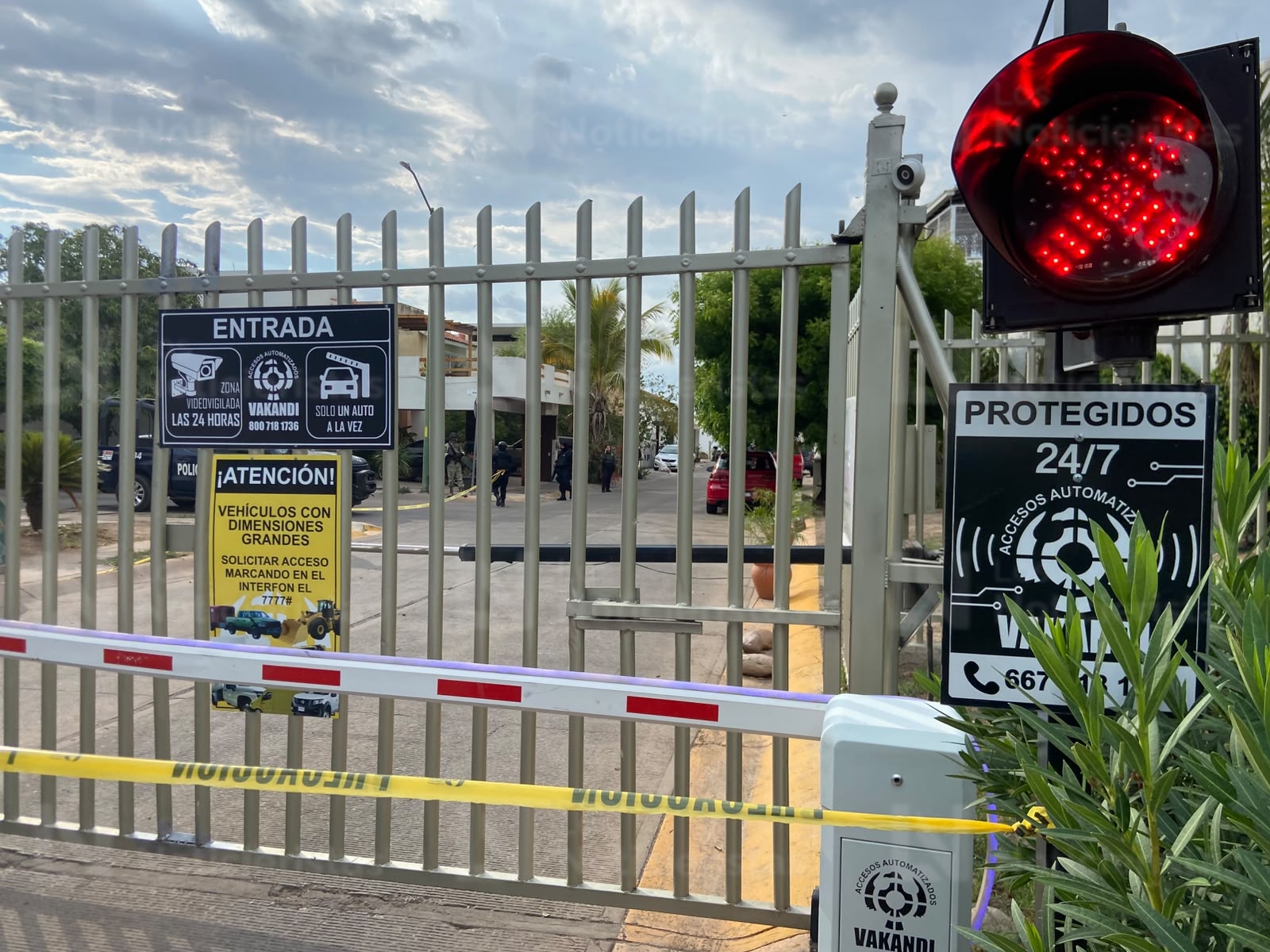 Atacan a balazos vivienda y vehículo en Misión del Álamo, en Culiacán