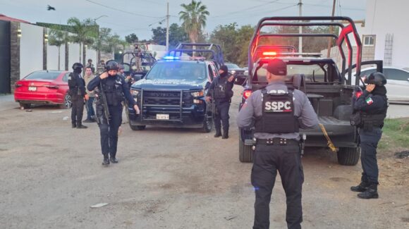 Atacan a balazos a un elemento de la FGE afuera de un salón de fiestas en el fraccionamiento Villa Bonita de Culiacán, Sinaloa