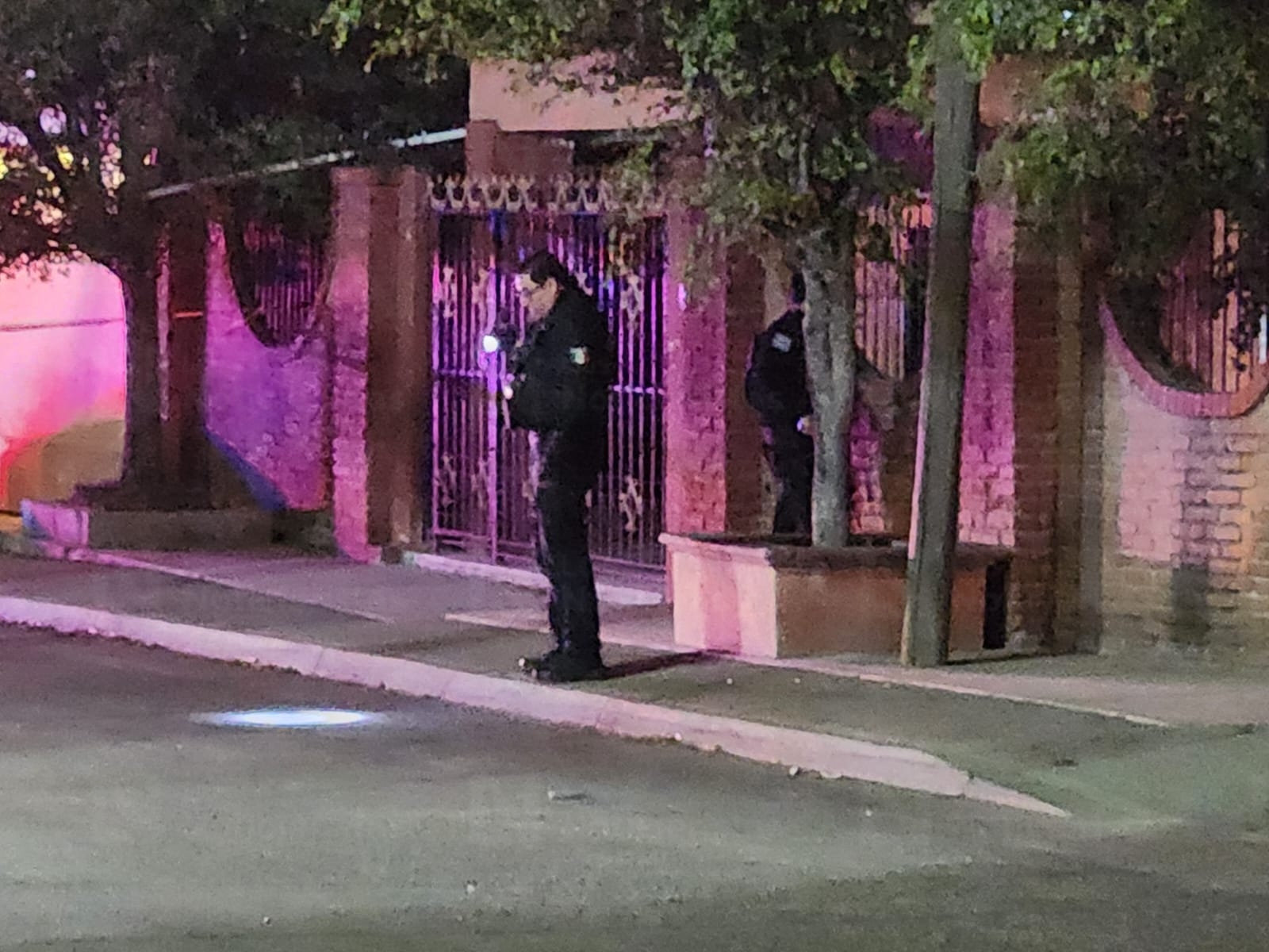 Ataque armado deja un muerto y un herido frente a campo de beisbol en El Palmito, en Culiacán