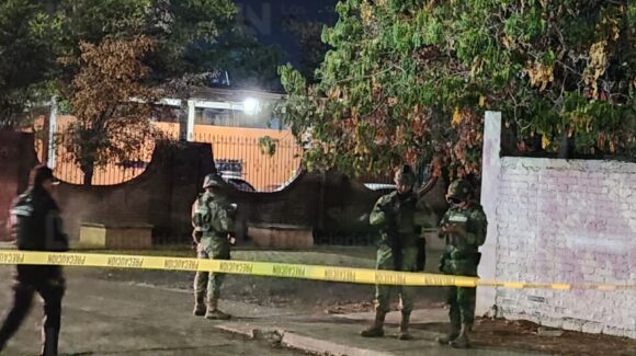 Ataque armado frente a canchas de beisbol en El Palmito de Culiacán, Sinaloa, deja un muerto y un herido