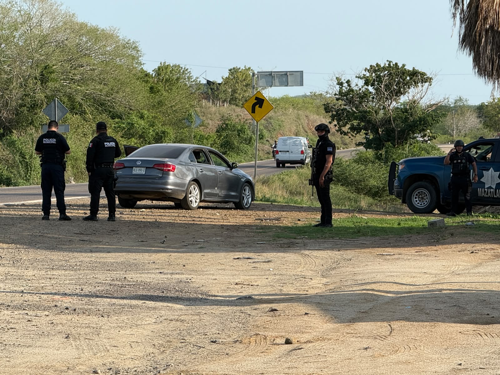 Ataque armado en El Habal, Mazatlán, deja una mujer sin vida y varios heridos