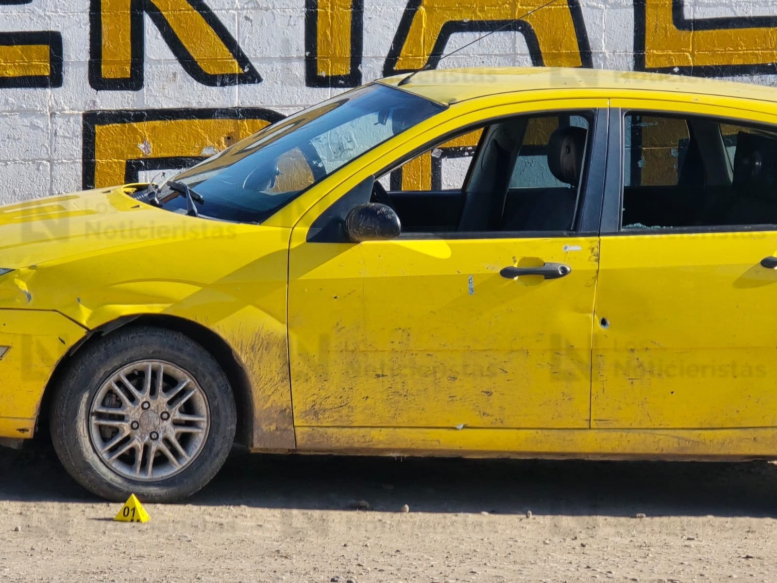 Ataque armado contra tripulantes de vehículo deja un hombre herido en Villa Juárez