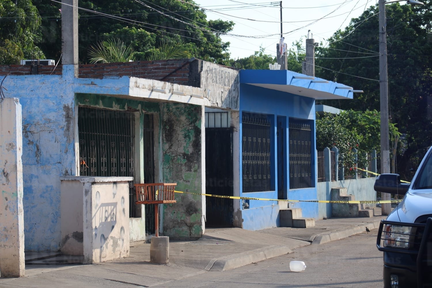 Atacan con artefactos explosivos un negocio de sushi y una vivienda en Mazatlán