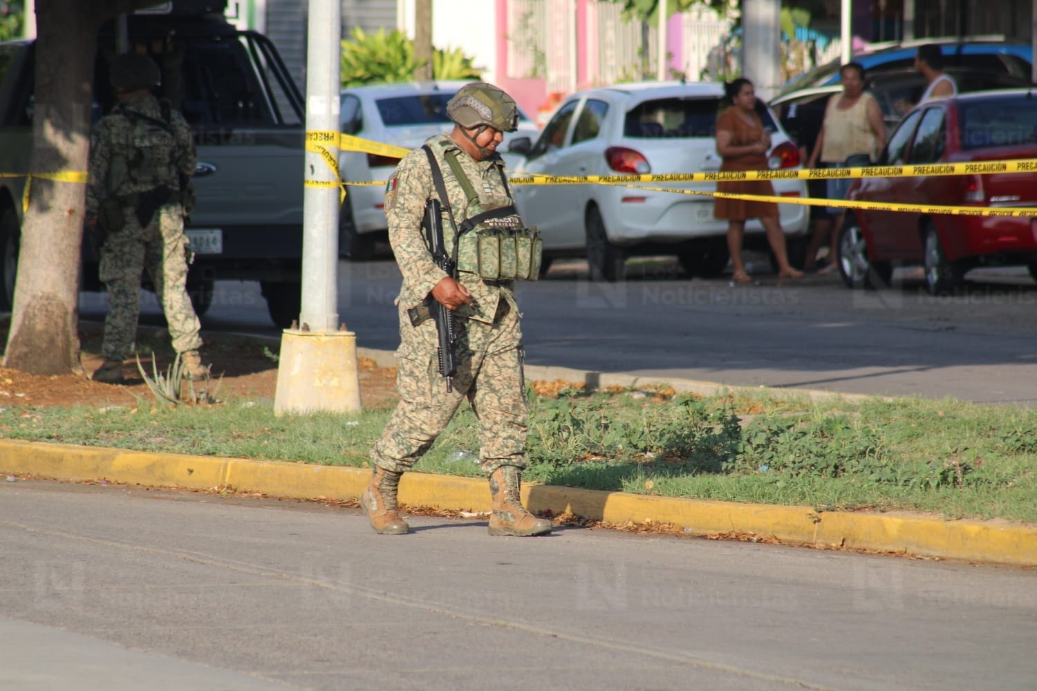 Atacan con artefactos explosivos un negocio de sushi y una vivienda en Mazatlán