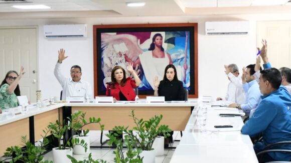 Garantizan entrega de uniformes y útiles gratuitos para el ciclo escolar 2026-2027 en Sinaloa: definidos los centros de canje