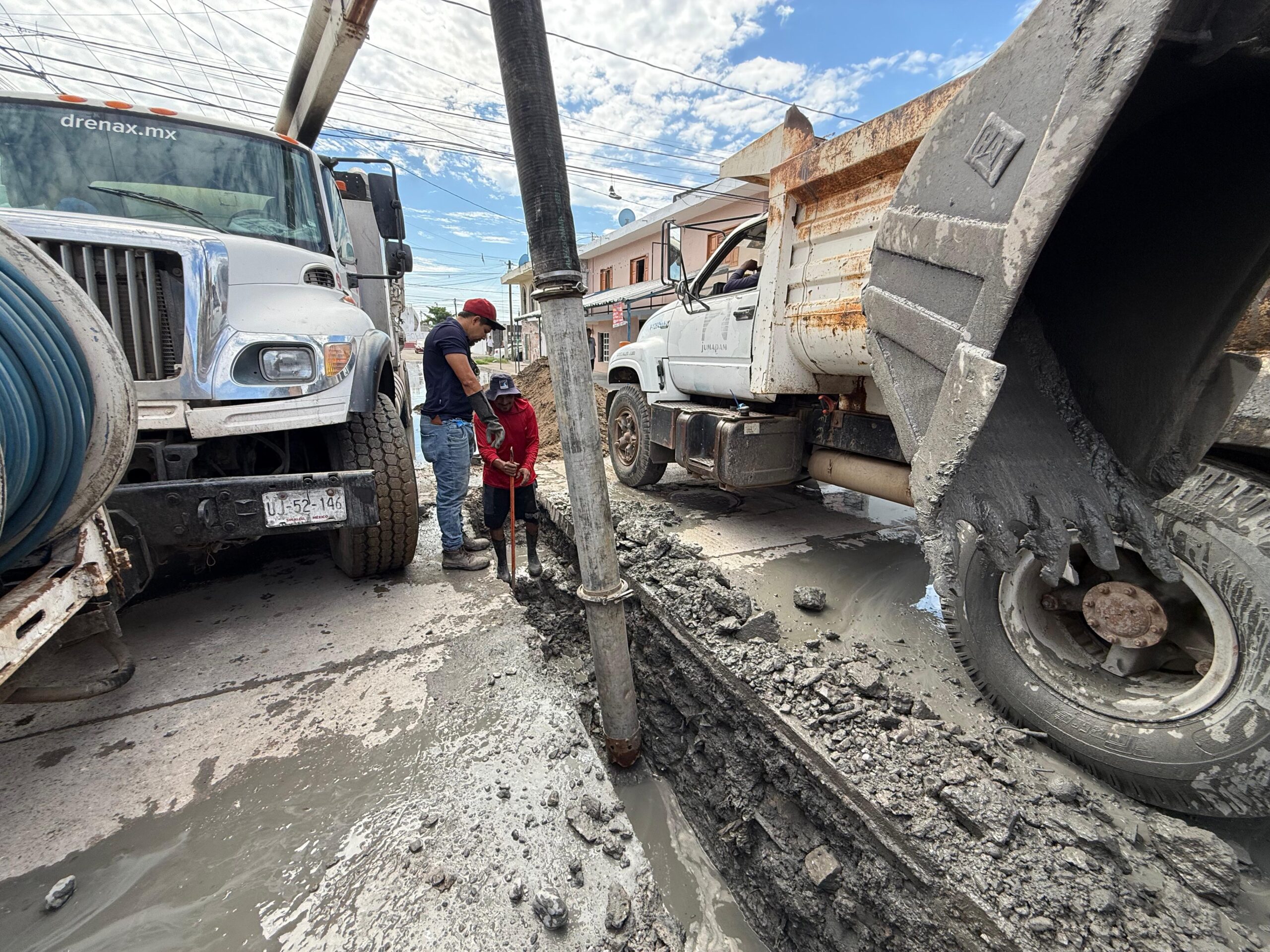 Avanza rehabilitación de subcolector Papagayos, en Mazatlán