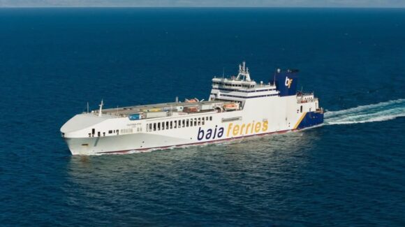Fortalecen Dirección de Turismo y Baja Ferries la experiencia de los visitantes en Ahome
