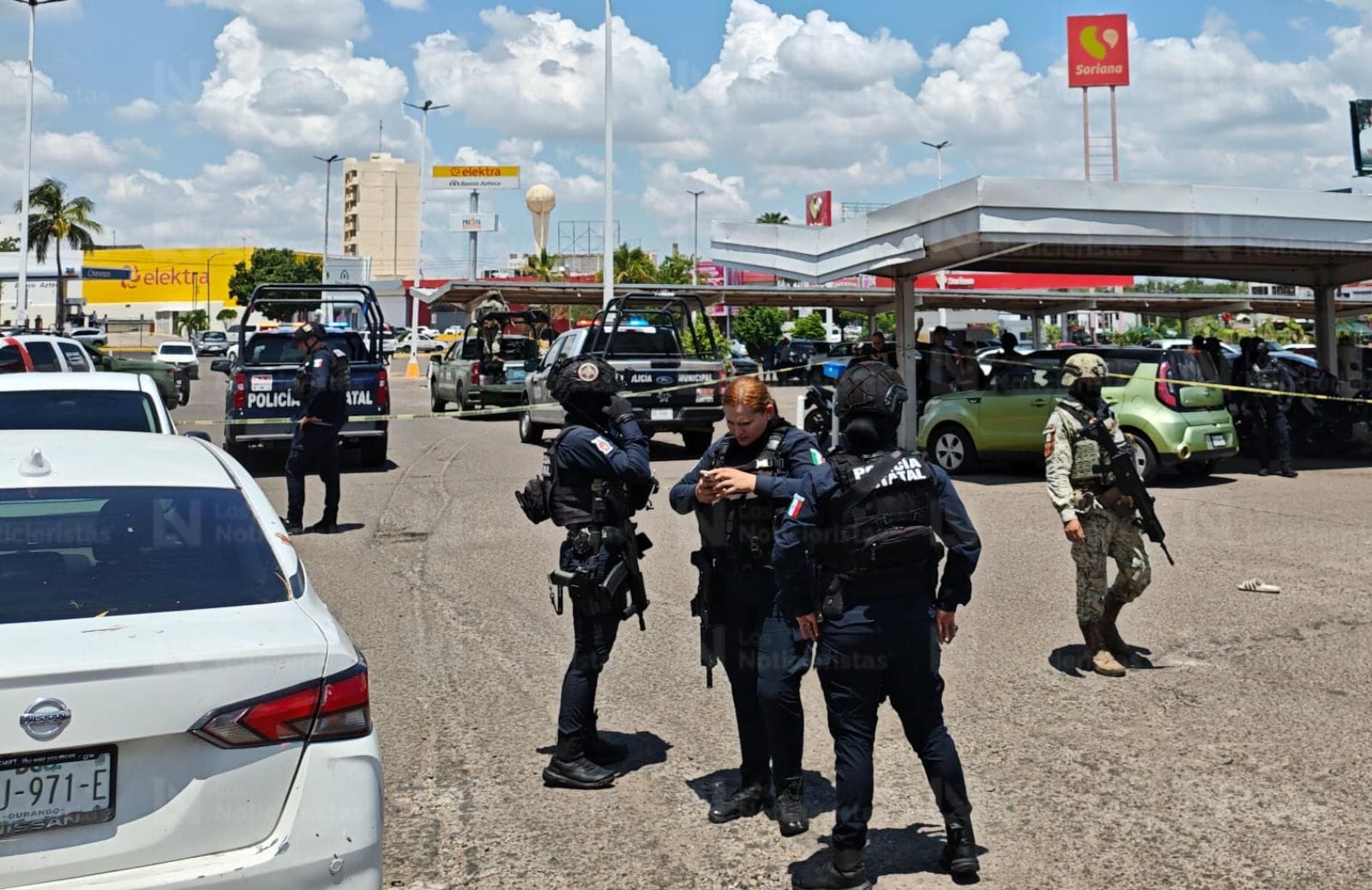 Ataque a balazos en plaza comercial del Soriana Zapata en Culiacán