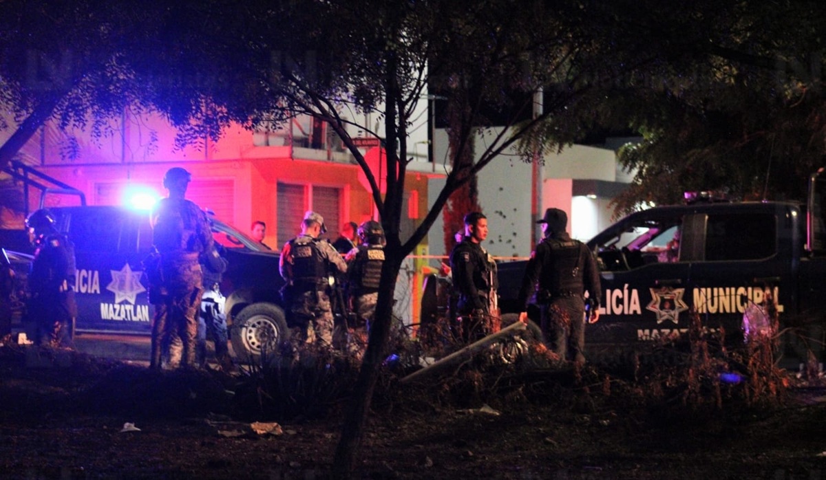 Balean vivienda y arrojan artefacto explosivo en Hacienda del Seminario, Mazatlán