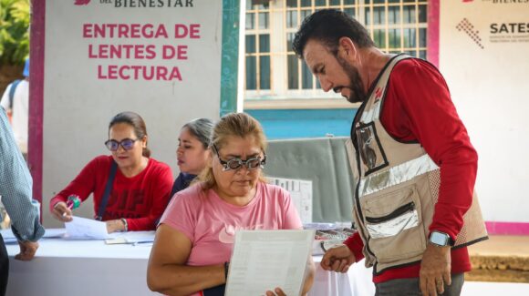Brigadas del Bienestar llegan a Elota, Sinaloa; familias reciben atención médica, apoyos y descuentos en un solo lugar
