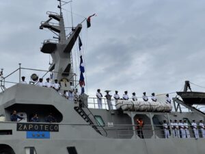 Buque ARM ‘Zapoteco’ atraca en Mazatlán