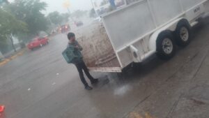 cae lluvia en los mochis calles inundadas lugar