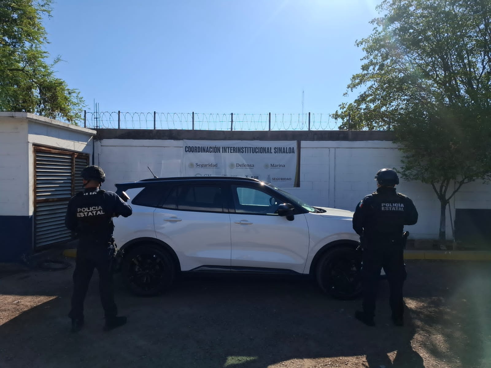 Camioneta asegurada en Sinaloa