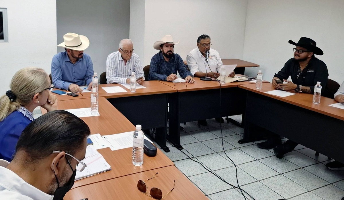 Capacitación contra el gusano barrenador en Sinaloa