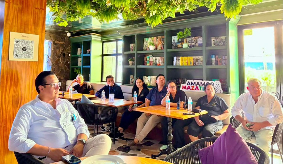 Capta capacita a Hotel Xperience sobre aplicación Amamos Mazatlán