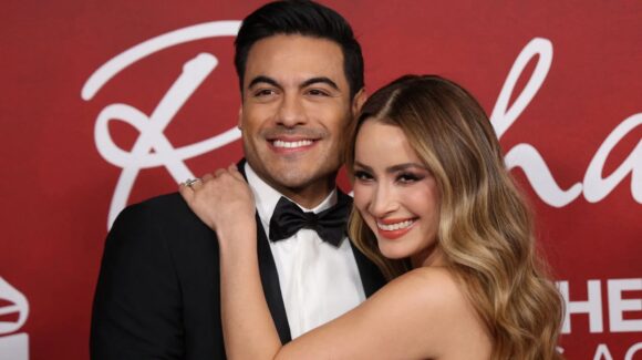 Carlos Rivera y Cynthia Rodríguez anuncian la próxima llegada de su hija