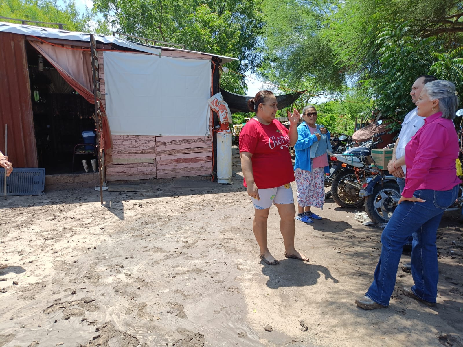 Casas inundadas tras lluvias en Salvador Alvarado