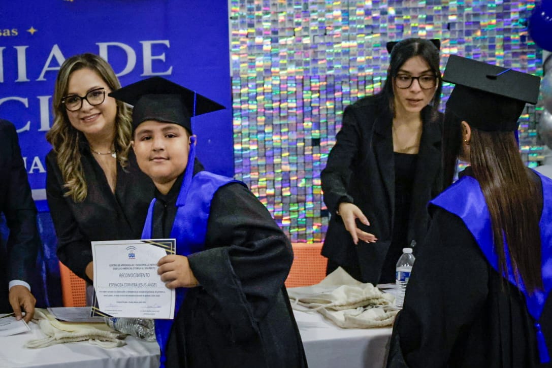 CADI Las Américas gradúa a nueva generación de primaria