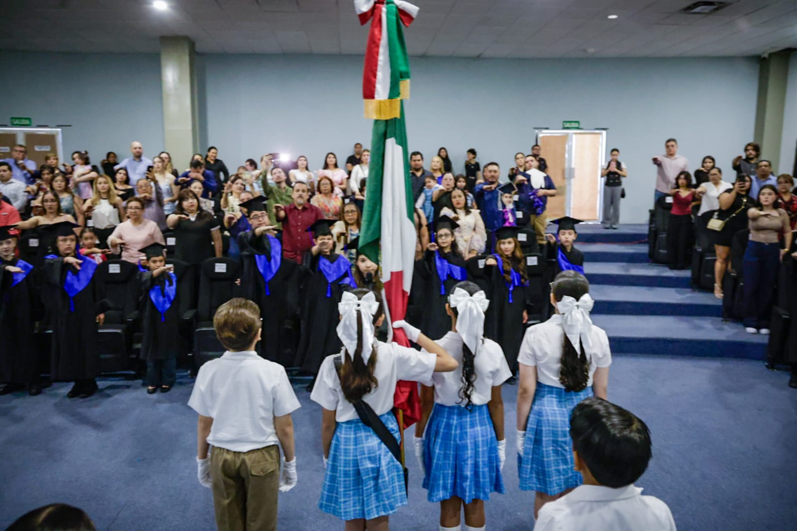 CADI Las Américas gradúa a nueva generación de primaria