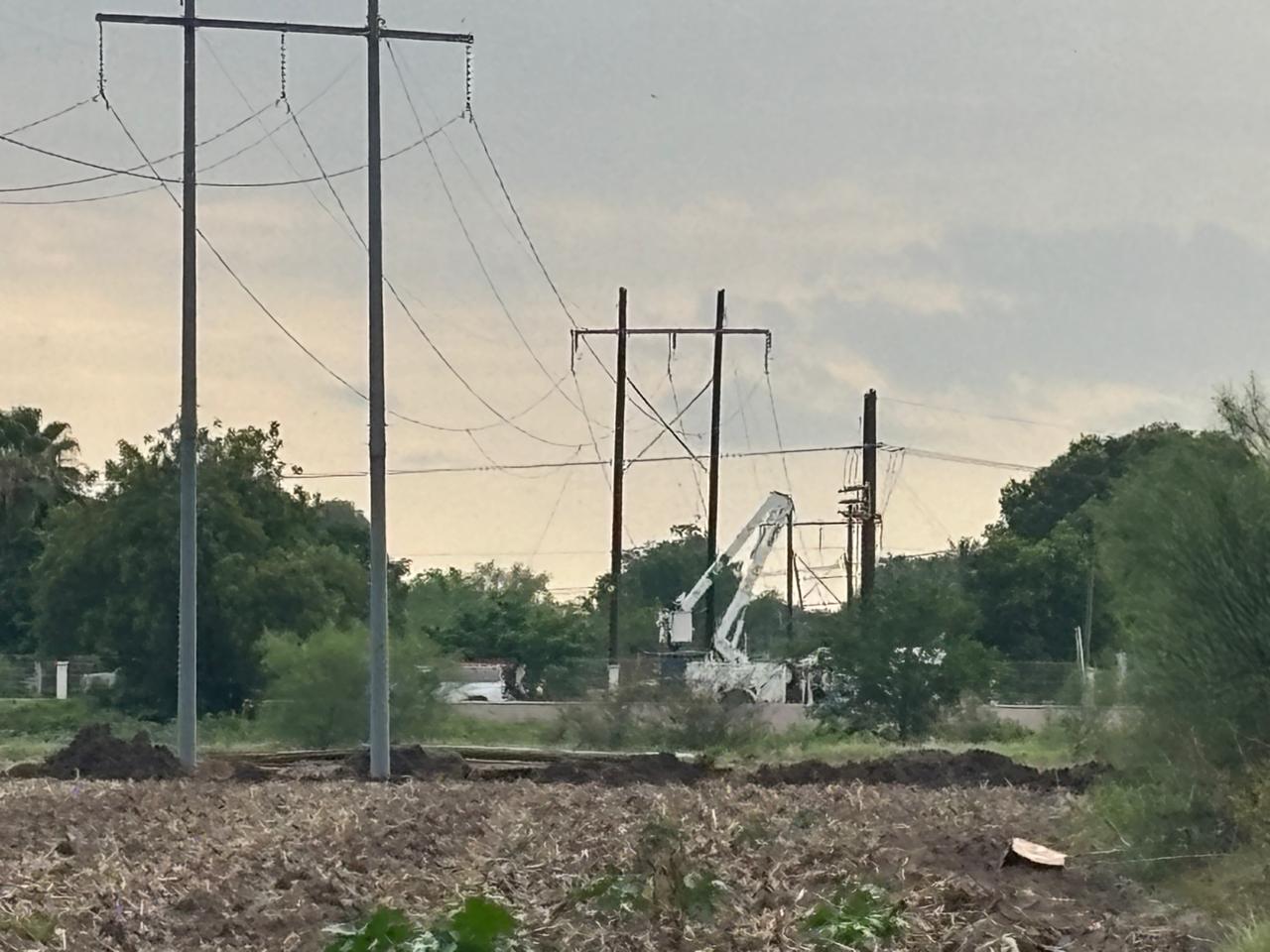 CFE restaura servicio de energía eléctrica en Culiacán, Navolato y Eldorado