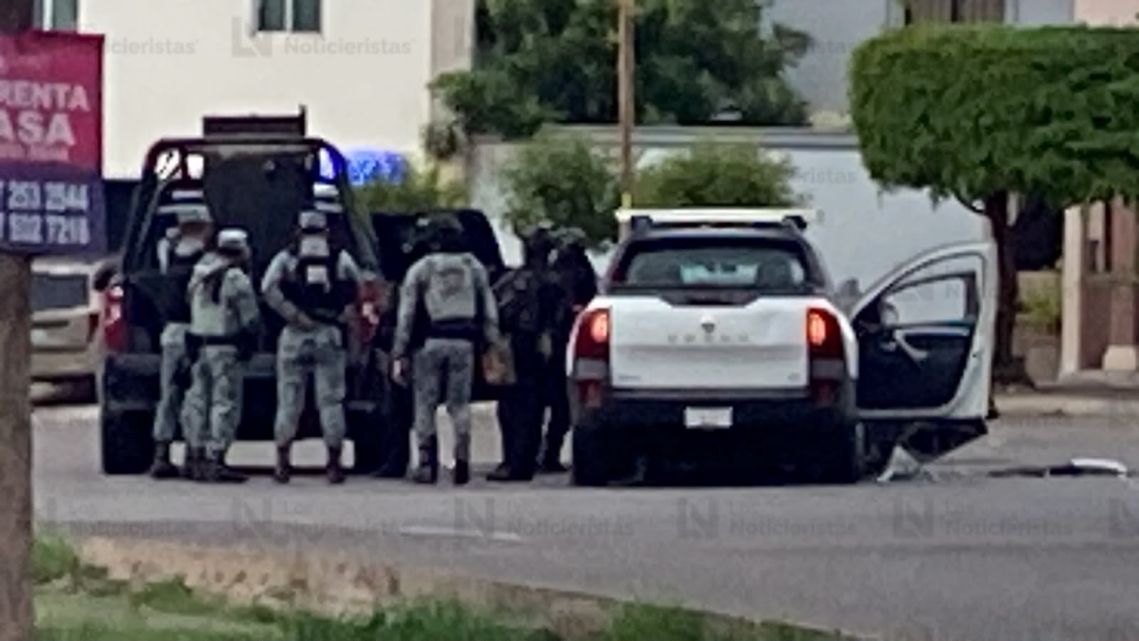 Choque tras persecución a balazos en la Col. Universitarios, Culiacán