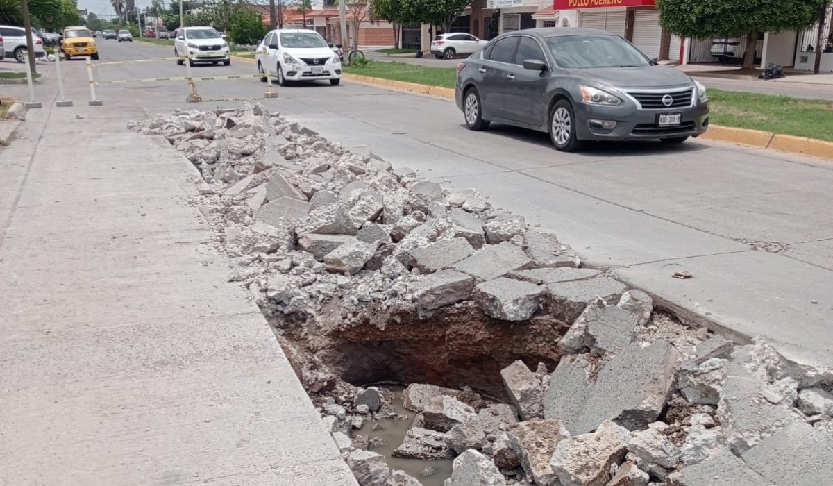 Cierre del bulevar Río de Las Cañas, en Los Mochis, por trabajos de rehabilitación
