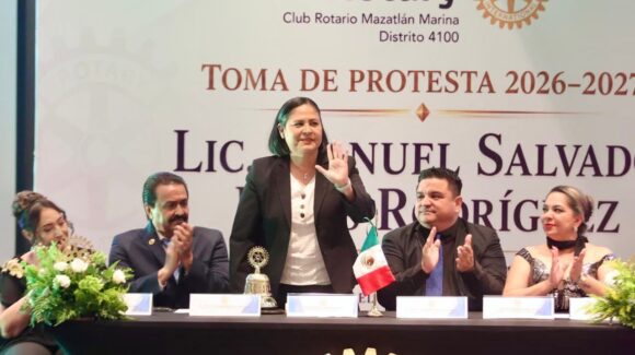 Encabeza Minerva Osuna toma de protesta de la nueva representación del Club Rotario Mazatlán Marina
