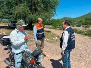 Coepris revisa agua del canal Cahuinahua en El Fuerte, Sinaloa