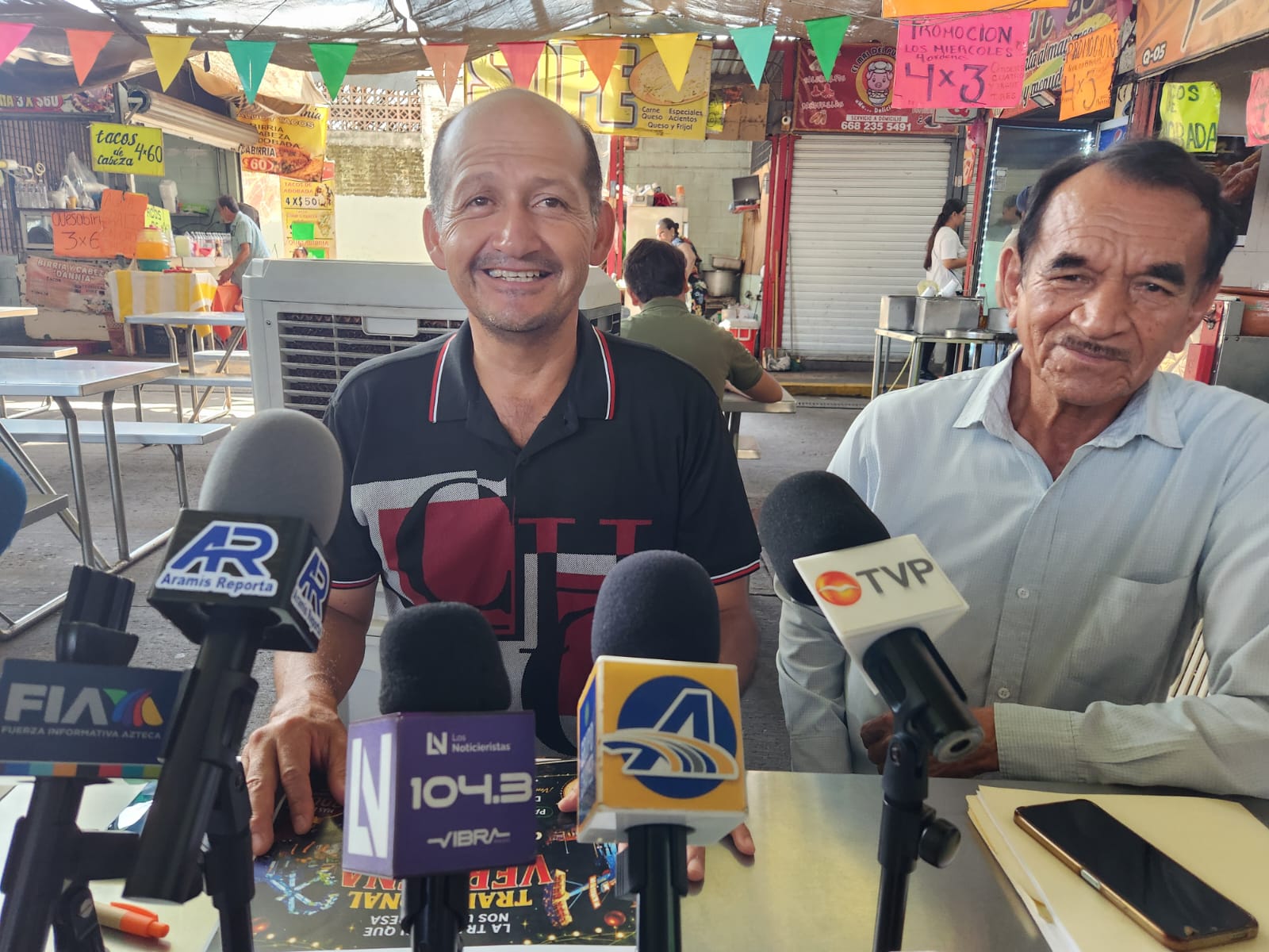 Comerciantes de la Verbena Navideña de Los Mochis